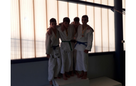 Ewan Sturges vice champion d'académie UNSS le 5 février 2020 å Epinal BRAVO